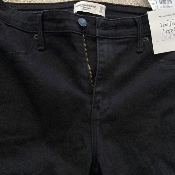 Abercrombie & Fitch The Jean Legging High Rise- Size 28; 6S - Picture 7 of 12